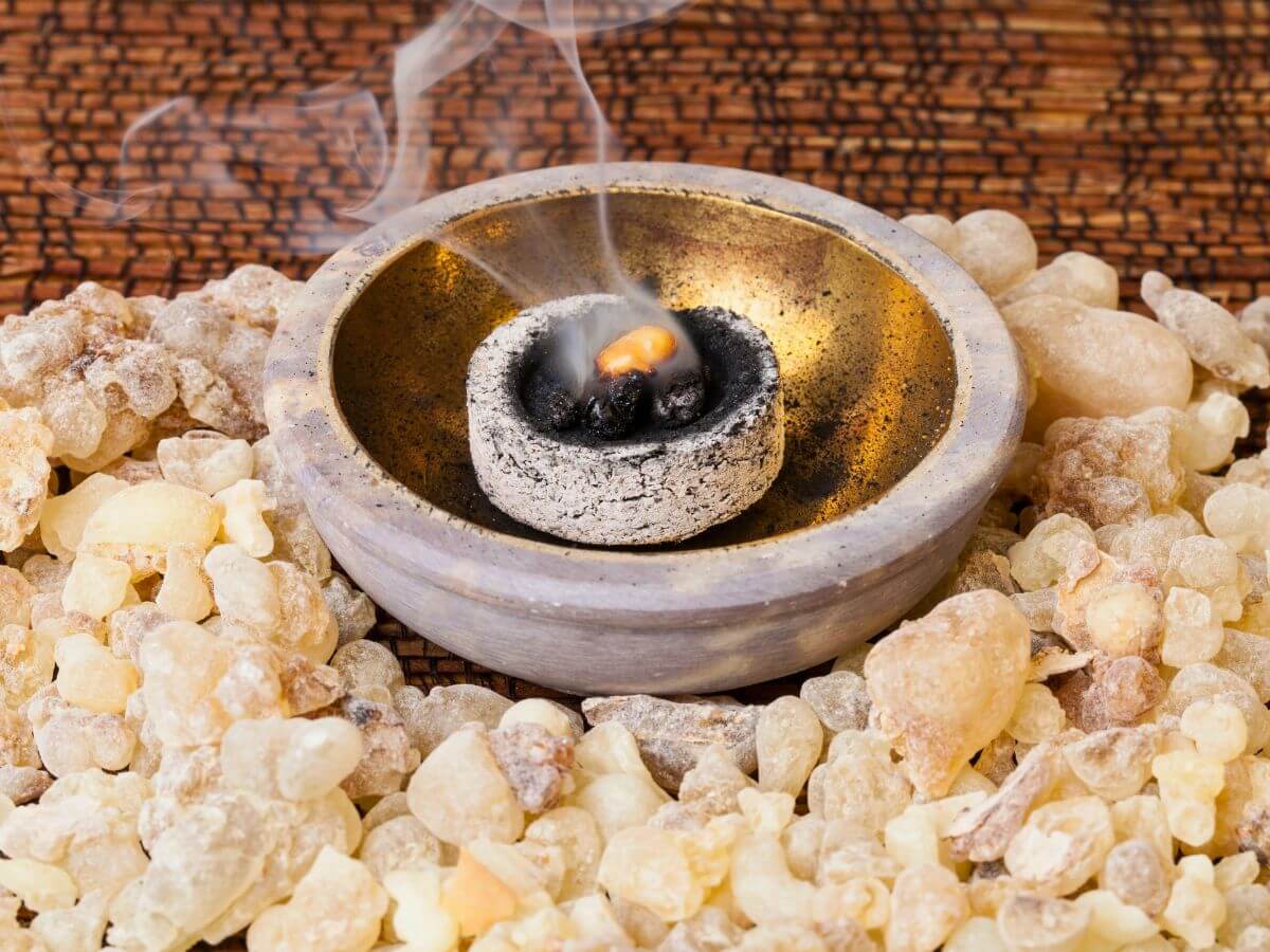 Frankincense benefits in energy cleansing