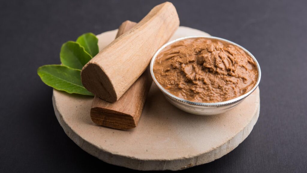 Sandalwood with Sandalwood Paste