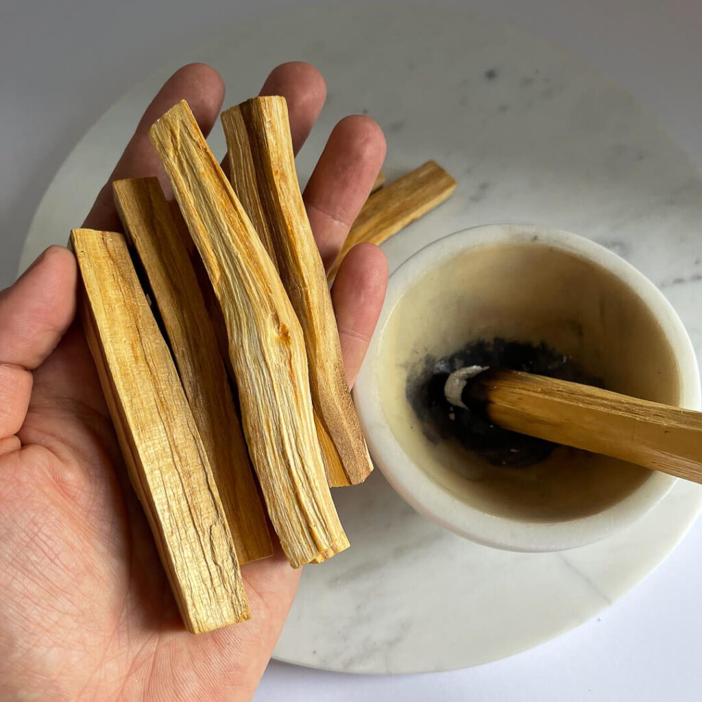 palo santo sticks