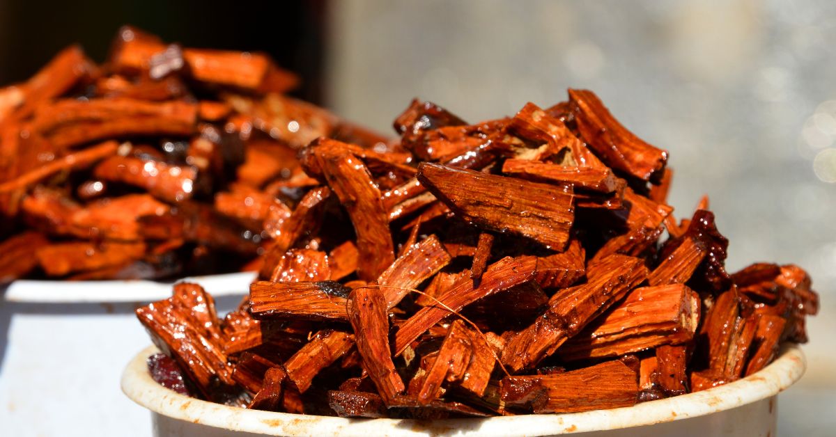 red sandalwood sticks